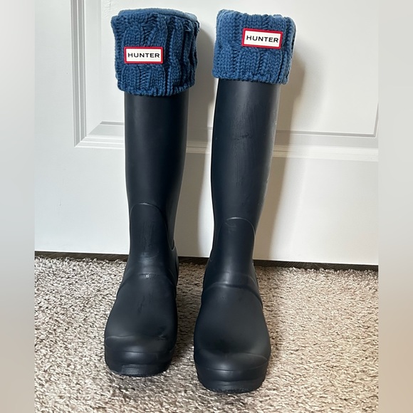 Hunter tall boots with socks - Picture 1 of 8